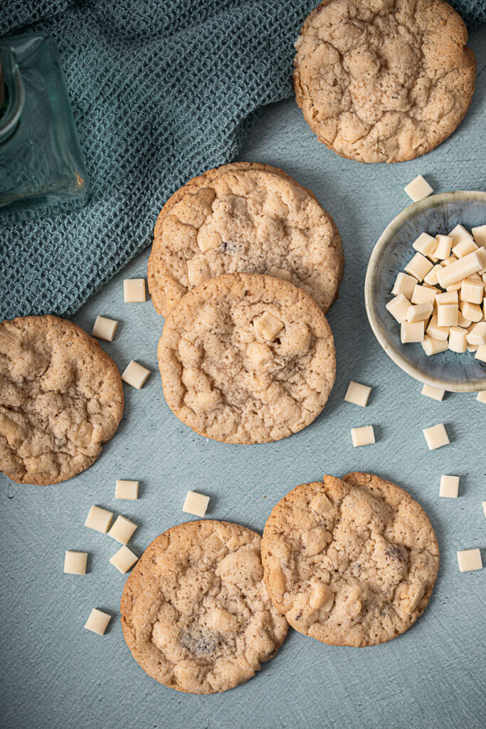 Macadamia White Chocolate 683x1024