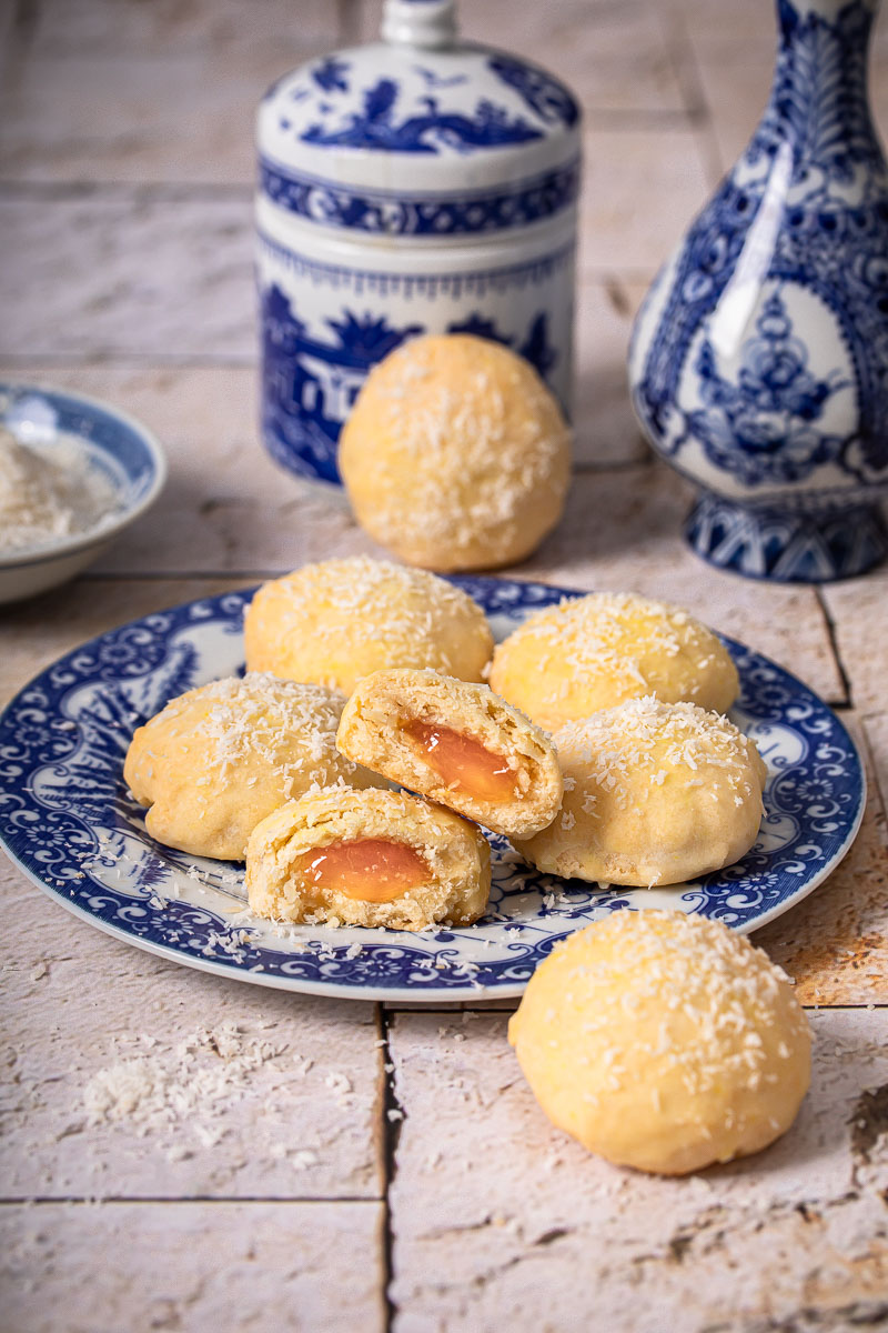 Pineapple Cakes